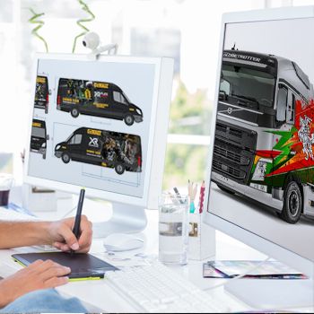 dizainas automobilio reklamai
